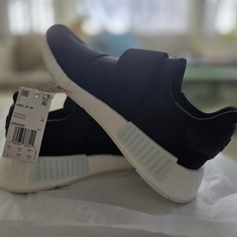 Adidas NMD R1 Women